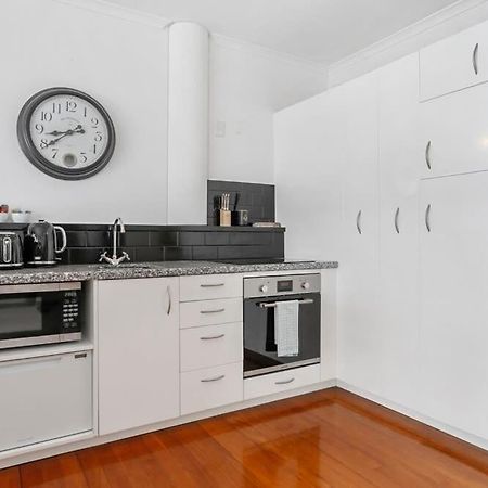 Funky One Bedroom Apartment On Princes Wharf Auckland Dış mekan fotoğraf